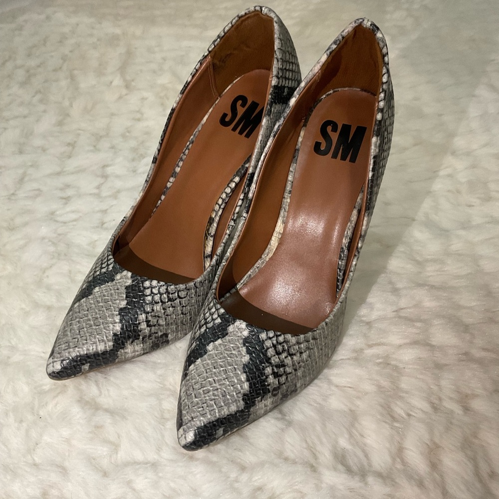 Steve Madden Snakeskin Pumps- Size US 6.5 Women